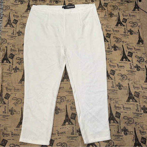 Prettylittlething NWT! Plus White Tailored Fitted Trousers Pant Size 18 - Picture 3 of 12